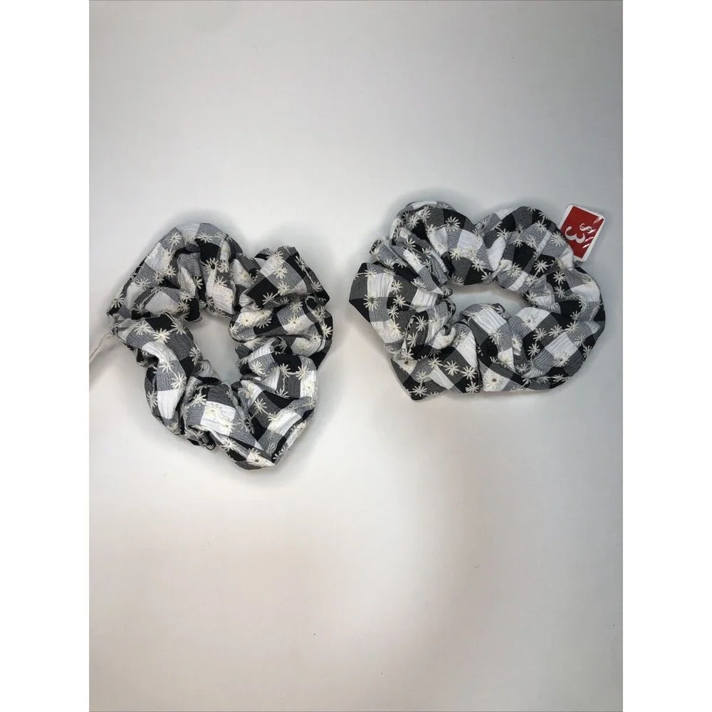 Scrunchies 2 count Black And White From Claire’s